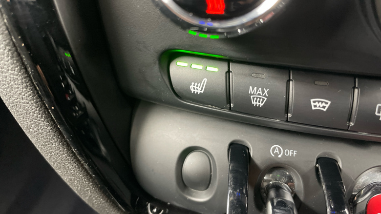 MINI Clubman 1.5 Cooper Shadow Edition 6dr Petrol Estate